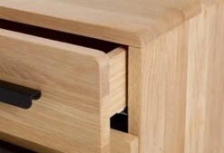 Nachttisch Balance Curve Mit Schwarzen Metallgriffen -Schlafkomfort Rabattwelt balance tender 0019 nk curve curve detail 1