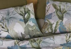 At Home By Beddinghouse Hidden Bettwäsche Grün 11 At Home By Beddinghouse Hidden Bettwäsche Grün -Schlafkomfort Rabattwelt beddinghouse ss 2021 0220 220926 40