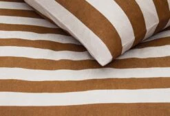 VTwonen Vt Wonen Bold Stripe Bettwäsche Hellbraun -Schlafkomfort Rabattwelt bold stripe light brown 40 detail