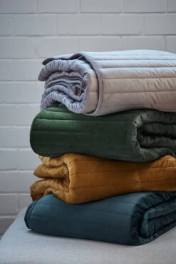 KAAT Confer Blau Tagesdecke 180x260 5 KAAT Confer Blau Tagesdecke 180x260 -Schlafkomfort Rabattwelt confer blue 00 mood