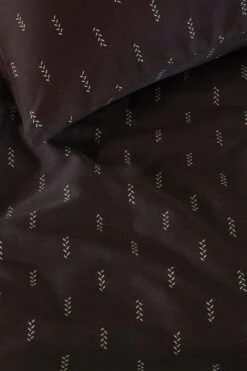 Vtwonen Crops Bettwäsche Dunkelrot -Schlafkomfort Rabattwelt crops dark red 40 detail large