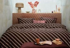 VTwonen Vt Wonen Diagonal Bettwäsche Dunkelrot 9 VTwonen Vt Wonen Diagonal Bettwäsche Dunkelrot -Schlafkomfort Rabattwelt diagonal dark red 01 mood