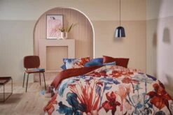 Beddinghouse Iris Field Bettwäsche Rot -Schlafkomfort Rabattwelt iris field red 01 mood large