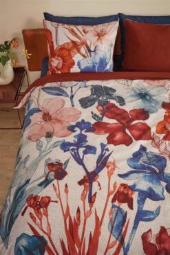 Beddinghouse Iris Field Bettwäsche Rot -Schlafkomfort Rabattwelt iris field red 60 online large