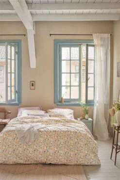 Ariadne At Home Lots Of Flowers Bettwäsche Multi -Schlafkomfort Rabattwelt lots of flowers pastel de uv 135x200 0